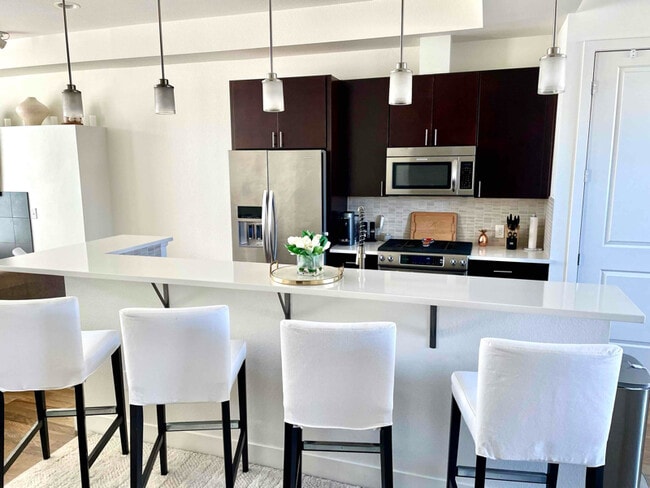 Photo - 1733 Grove St Townhome