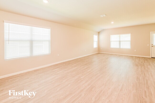 Foto del edificio - 4419 Meadowland Pl