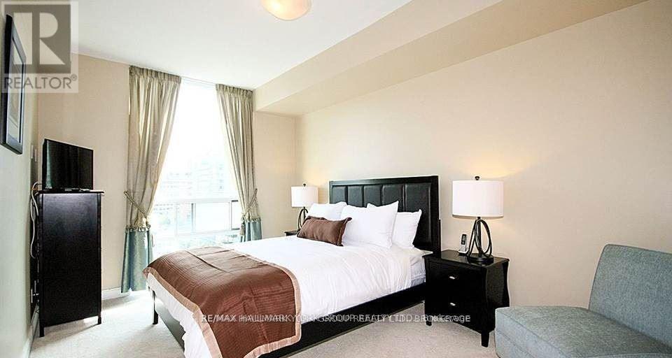 Photo principale - 88-1088 Broadway Ave