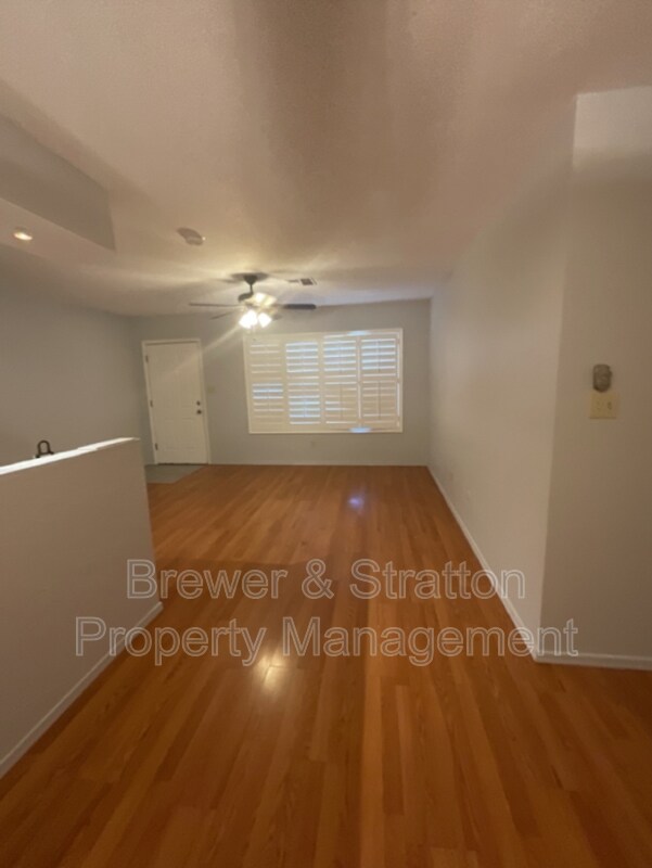 Foto del edificio - 1440 N Idaho Rd
