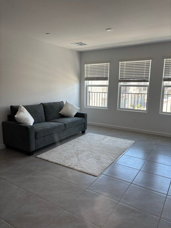 Foto del edificio - 4222 Lemay St
