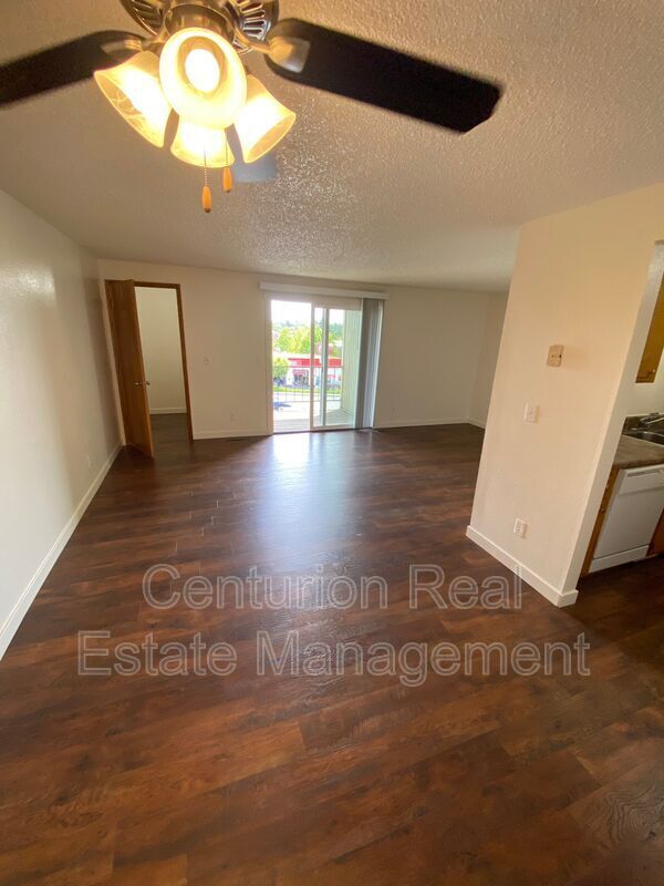 Foto del edificio - 648B Taybin Rd. NW