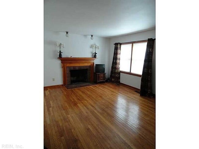 Building Photo - Call Sabrina Thomas at 757-767-0767 for more information