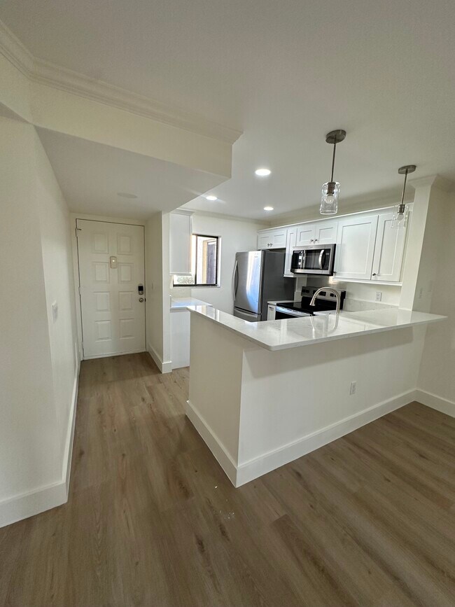 Foto del edificio - 401 Airport Ave E