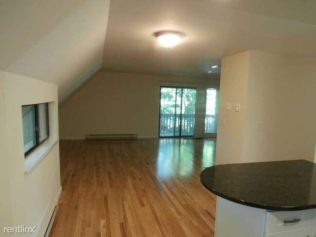 Building Photo - 2 br, 2 bath Condo - 38 Great Meadow Lane