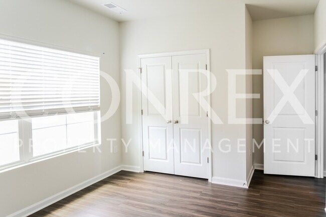 Foto del edificio - Beautiful NEW Regal Farms Home!