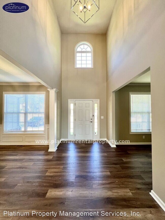 Building Photo - 6 br, 3.5 bath House - 1565 Dawn Valley Trl