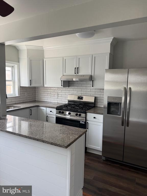 Foto del edificio - 7150 Radbourne Rd