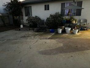 Building Photo - 171 E Renette Ave