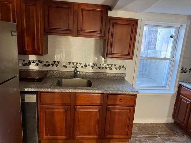 Foto del edificio - 1221 S 52nd St