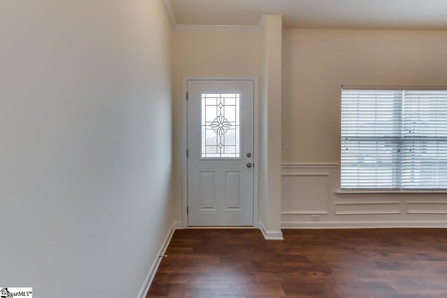 Foto del edificio - 321 New Spring Ln