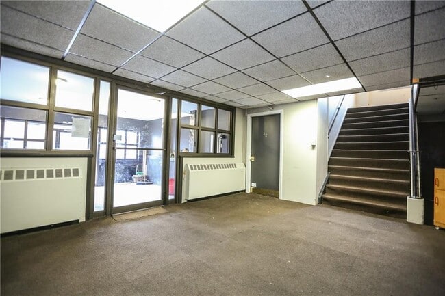 Foto del edificio - 404 Main St