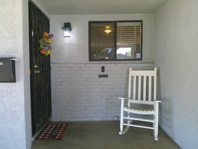 Building Photo - Must see in North Vacaville