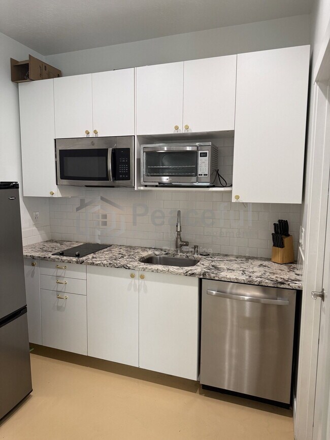 Foto del edificio - 2324 S Green St