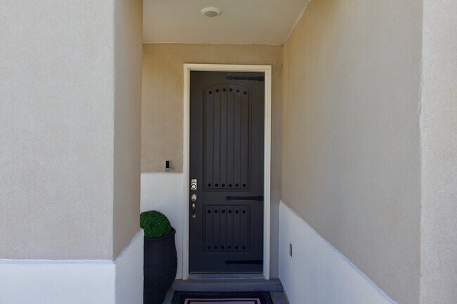 Foto del edificio - 51030 Hop Sage Pl