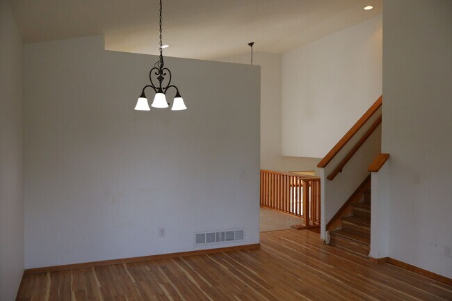 Foto del edificio - A bright, Spacious Home Designed for Living Well