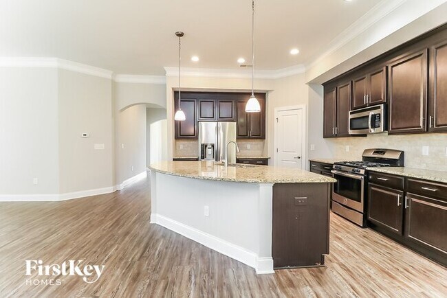 Foto del edificio - 238 Heathwood Dr