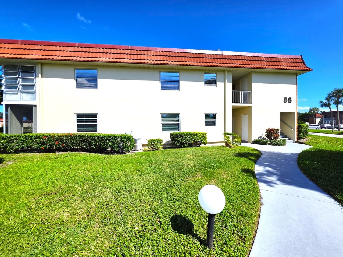 Foto principal - 88 Crooked Tree Ln