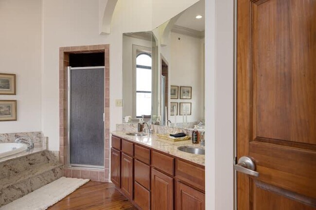 Building Photo - 500 Jefferson St