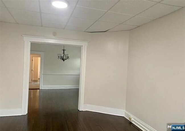 Foto del edificio - 187 Franklin Ave