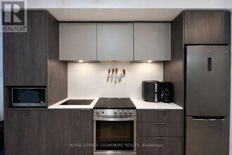 Building Photo - 70 Annie Craig Dr