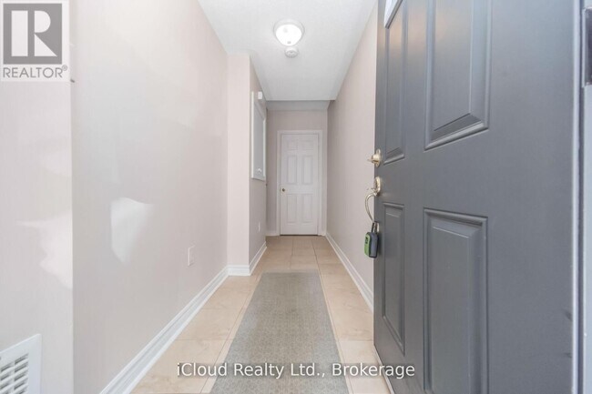 Photo du bâtiment - 63 Spadina Rd