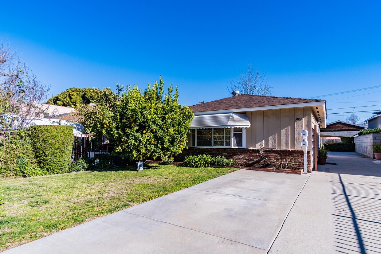 Foto principal - 3865 Edenhurst Ave