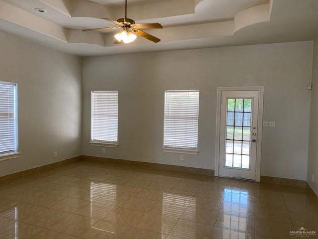 Building Photo - 1404 El Paseo Dr