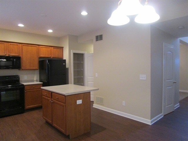 Building Photo - 1071 Sassafras Trail