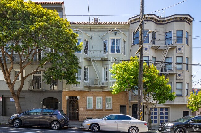 Alt. Afuera - 1261 Grove St
