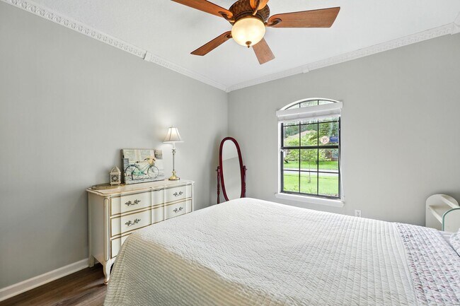 Foto del edificio - 3888 Chapelgate Rd