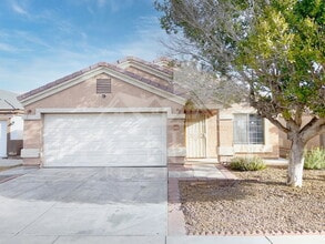 Building Photo - 8930 W Catalina Dr
