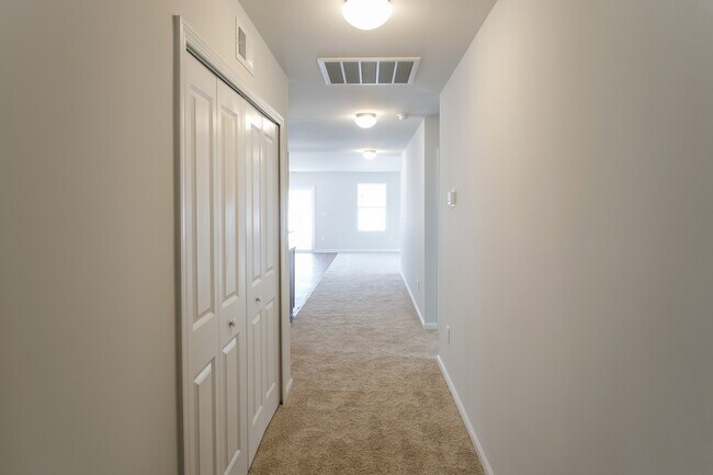 Foto del edificio - 1793 Sapphire Dr