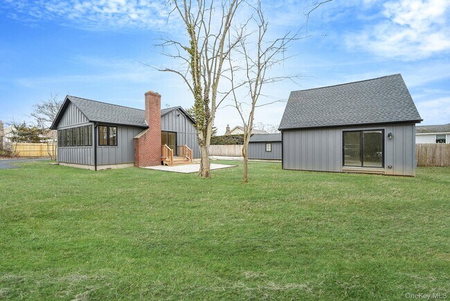 Building Photo - 23 Roosevelt Blvd