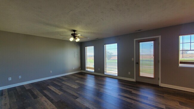 Foto del edificio - 5749 NW 14th St