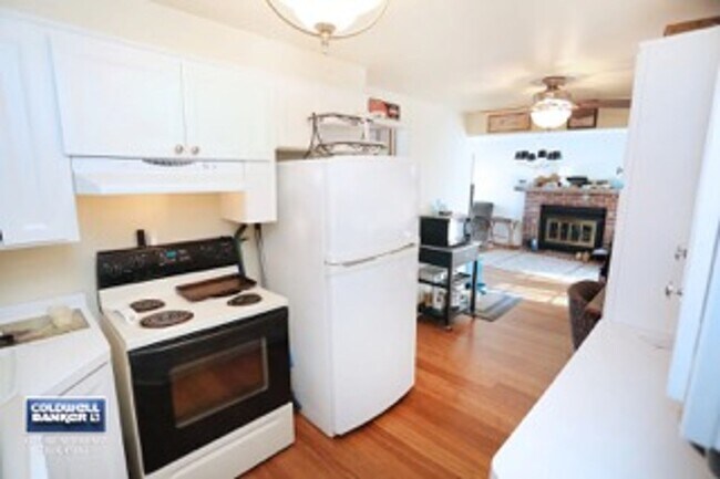 Foto del edificio - 613 E South River Rd