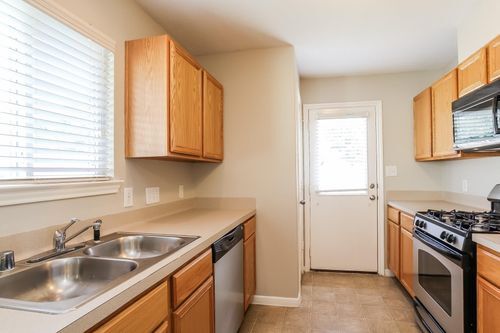 Building Photo - 21526 Falvel Misty Dr