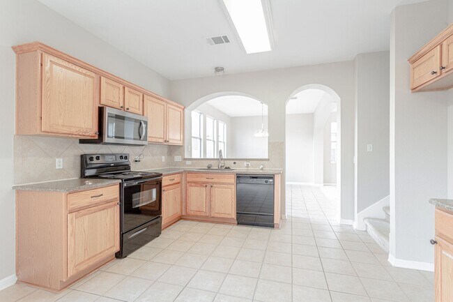 Building Photo - Spacious and Inviting 3-bedroom, 2.5-bathroom Home!