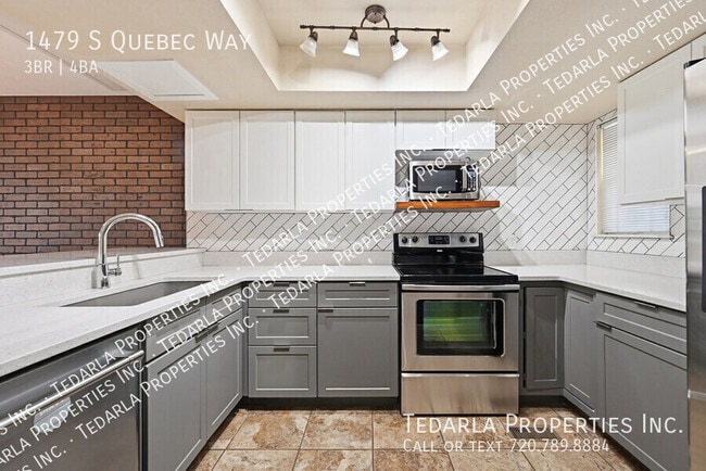 Building Photo - 1479 S Quebec Way