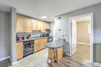 Building Photo - 3844 Park Ave