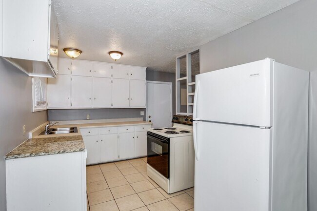 Foto del edificio - 2730 S Southeast Dr