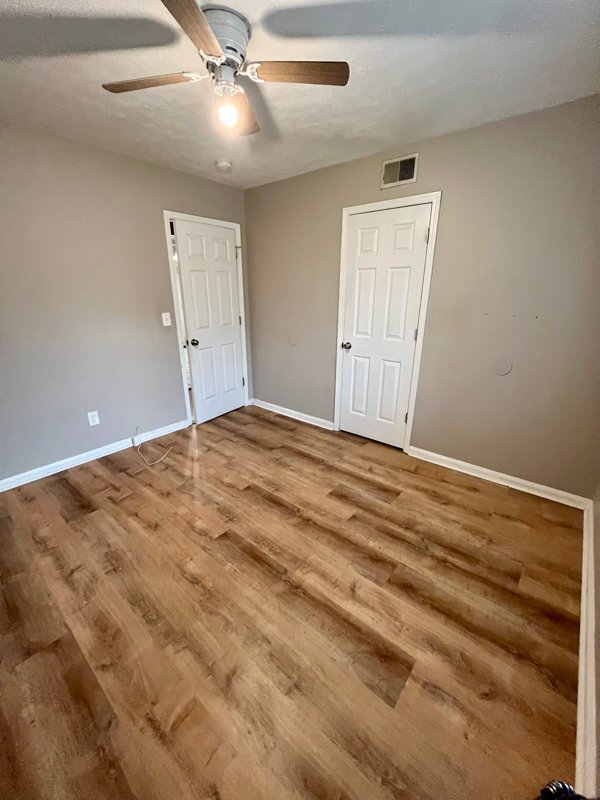 Foto del edificio - 6044 Cordova Rd