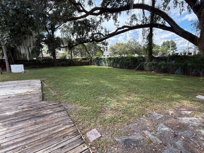 Foto del edificio - 3 Bedroom, 2 1/2 Bath Single Family Home With Pool