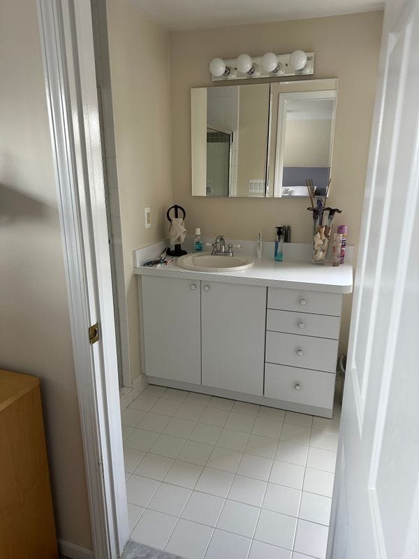 Building Photo - 14040 Labelle St