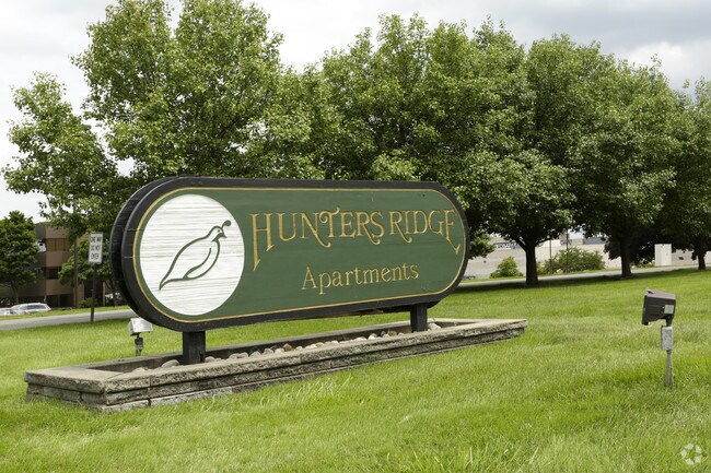 Hunters Ridge Apartments Townhomes - Farmington Hills Mi Apartmentscom
