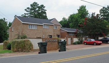Building Photo - Spring Hill Apartments