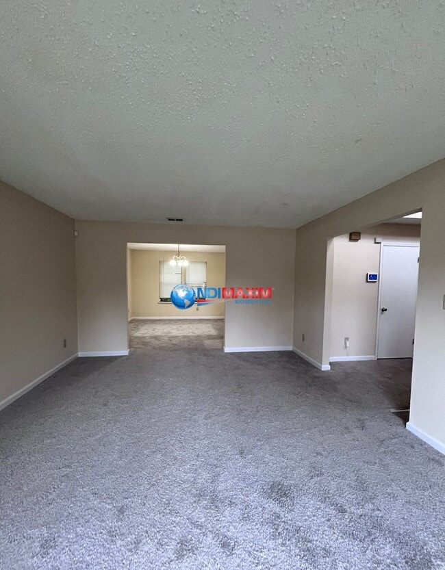 Foto del edificio - Spacious 4 bedrooms house in Lawrenceville