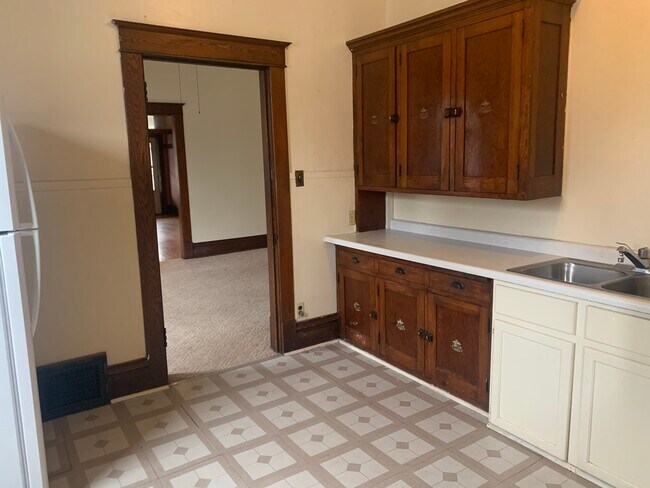 Foto del edificio - 313 W Willow St