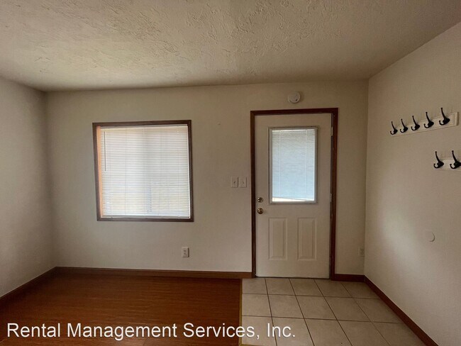 Building Photo - 2 br, 1 bath House - 732 NE 118th Avenue