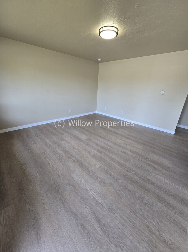 Foto del edificio - One Bedroom Newly Remodeled